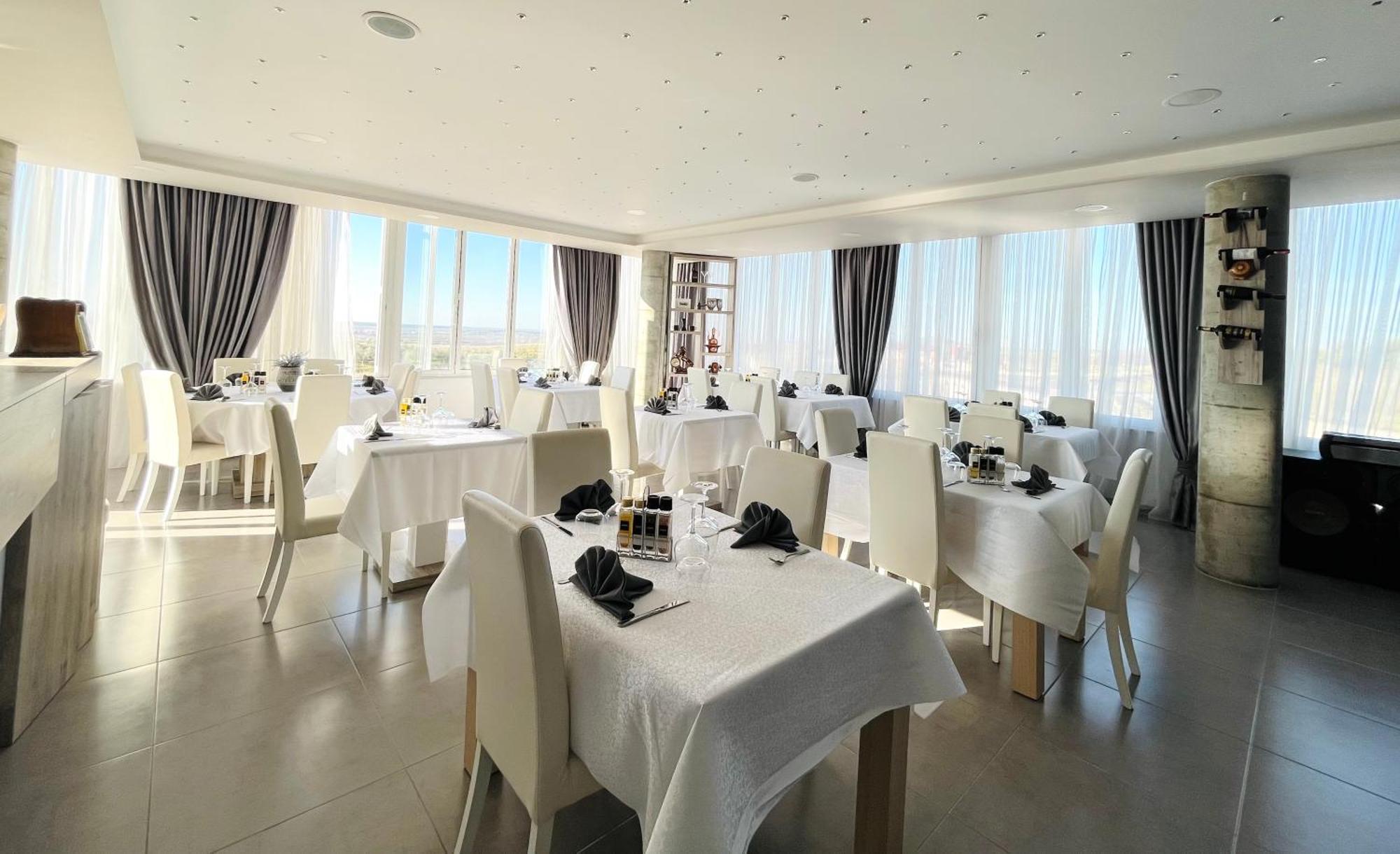 Kodra E Godenve Hotel Vile-Ballaj Exterior photo